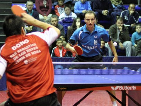 Carlos Machado otra pieza clave consiguiendo anotar sus dos juegos. (Foto: Dele)