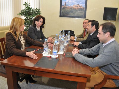 Ceballos y Alarcón en el transcurso de la reunión celebrada hoy. (Foto: Cedida)