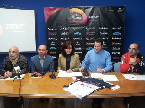Imagen de la presentación de la prueba en el Consistorio prieguense. (Foto: Antonio J. Sobrados)