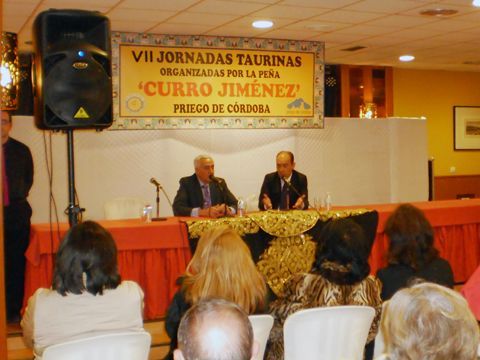 Los dos invitados de esta séptima edición en la primera parte del acto. (Foto: R. Cobo)