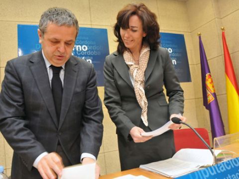 Ceballos y Fuentes en los prolegómenos de la rueda de prensa. (Foto: Cedida)