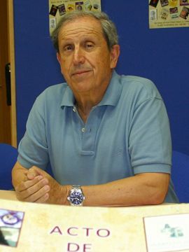 Enrique Alcalá durante la rueda de prensa celebrada esta mañana. (Foto: R. Cobo)