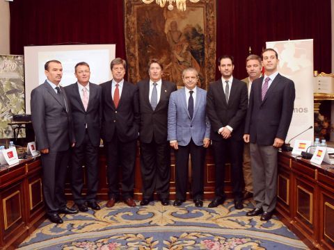Asistentes a la reunión. (Foto: Cedida)