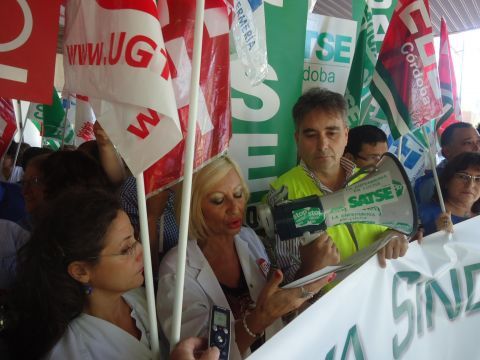 Lectura del manifiesto. (Foto: J. Moreno)