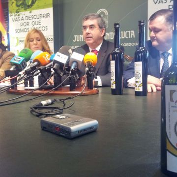 Ceballos, Romero, Serrano y Zurera durante la presentación de la campaña. (Foto: Antonio J. Sobrados)