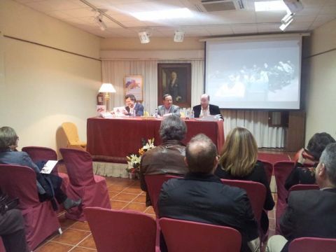 Presentación de las actas. (Foto: Antonio J. Sobrados)