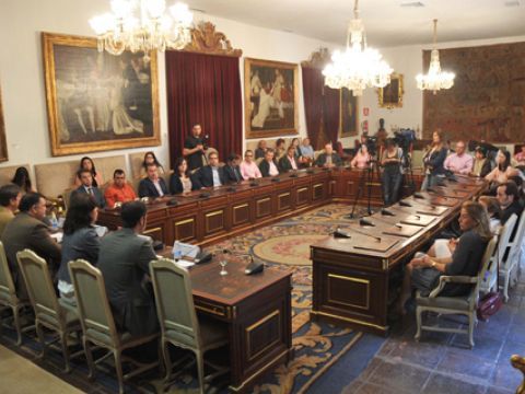 Un momento del acto celebrado en el Salón de Plenos del Palacio de la Merced. (Foto: Cedida)