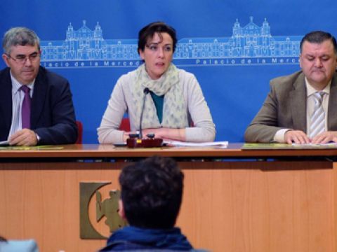 Serrano, Ceballos y Zurera durante la presentación de la presente edición de los premios. (Foto: Cedida)