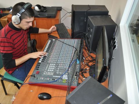 Grabación en la Casa de la Juventud. (Foto: Cedida) 