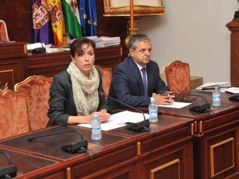 Ceballos y Fuentes en la reunión celebrada hoy en Diputación. (Foto: Cedida)