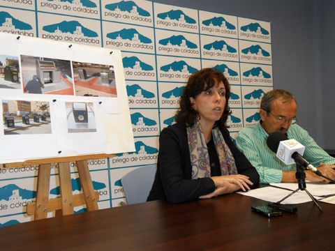Ceballos y Barrientos durante su comparecencia ante los medios. (Foto: Cedida)