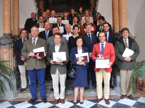 Autoridades junto a representantes de las empresas premiadas en la presente edición. (Foto: Cedida)