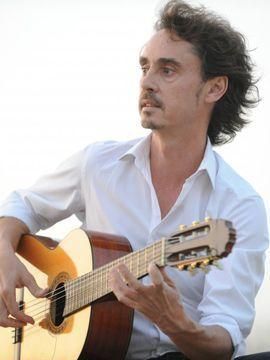 Paco Serrano en una imagen promocional de su último disco. (Foto: Cedida)