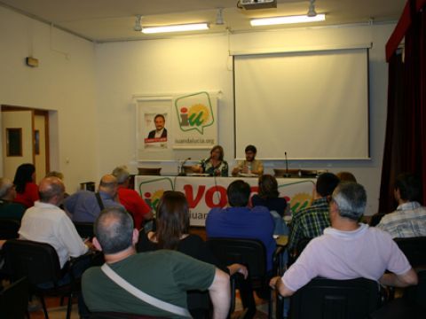 Un momento del acto celebrado en el salón del CEP. (Foto: R. Cobo)